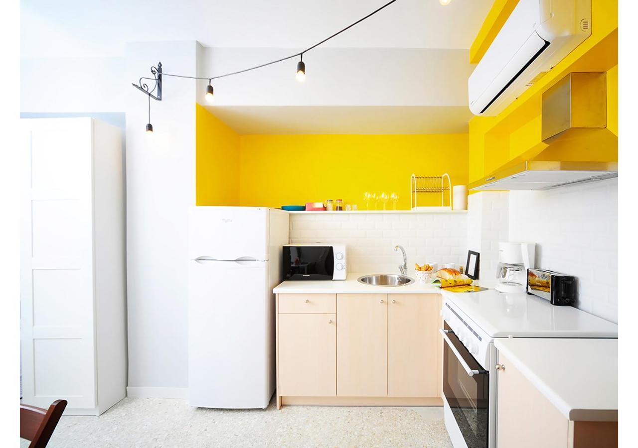 Live In Athens, Psyrri Central Apartments Bagian luar foto