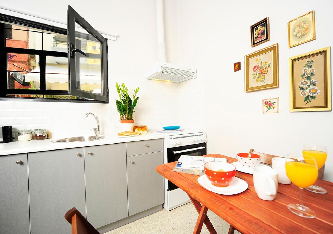 Live In Athens, Psyrri Central Apartments Bagian luar foto